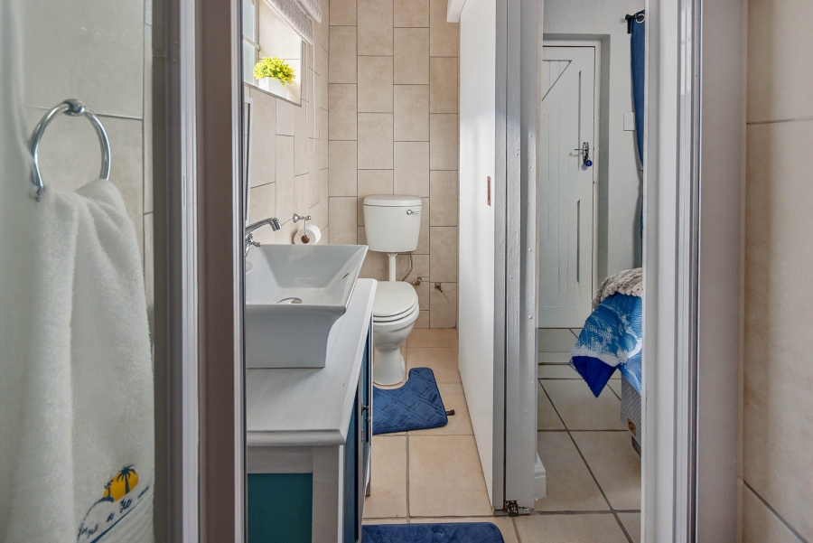 4 Bedroom Property for Sale in Gordons Bay Village Western Cape